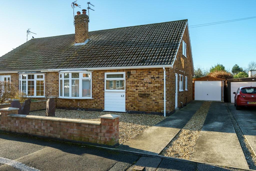 Cherry Wood Crescent, Fulford, York 3 bed semidetached house £325,000
