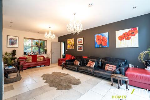 31 Cedars Close, London, NW4 1TR