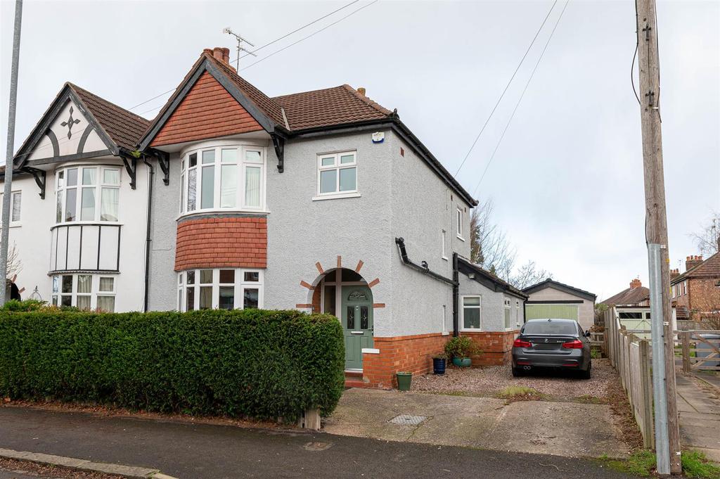 Gainsborough Road, Crewe 3 bed semidetached house £295,000