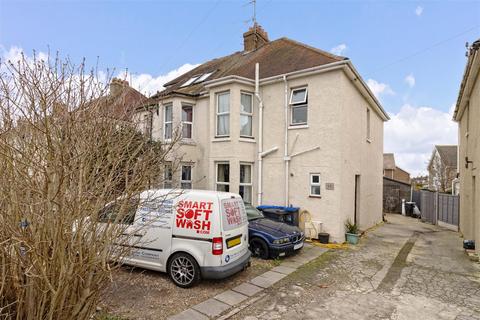 62 Brougham Road, Worthing, BN11 2NU