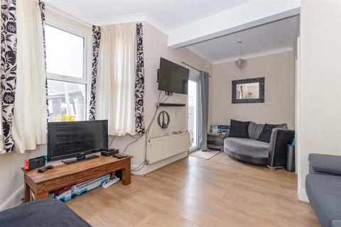 62 Brougham Road, Worthing, BN11 2NU