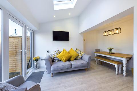 19 Brookside Road, Worcester, WR2 5PS