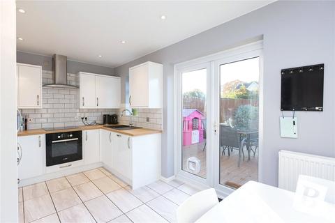 11 Cambridge Close, Langdon Hills, Basildon, SS16 6UW