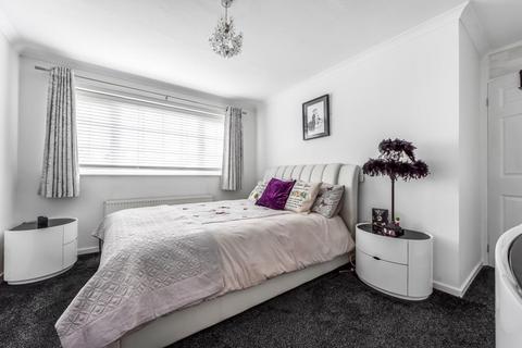 31 Bennett Close, Cobham, KT11 1AH