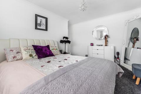 31 Bennett Close, Cobham, KT11 1AH