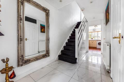 31 Bennett Close, Cobham, KT11 1AH