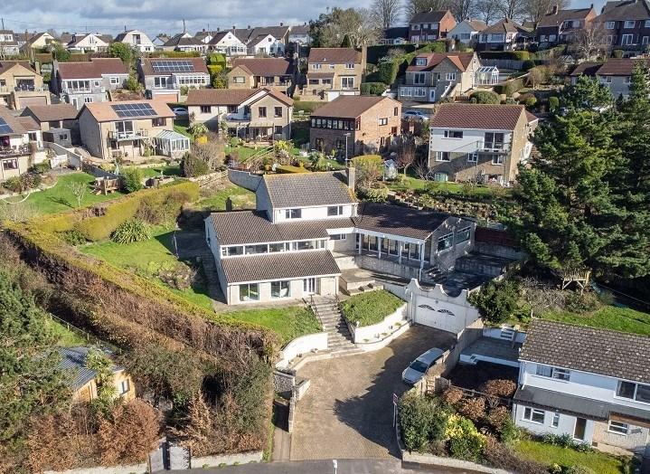 Rowley Road, Glastonbury, BA6 5 bed detached house £695,000