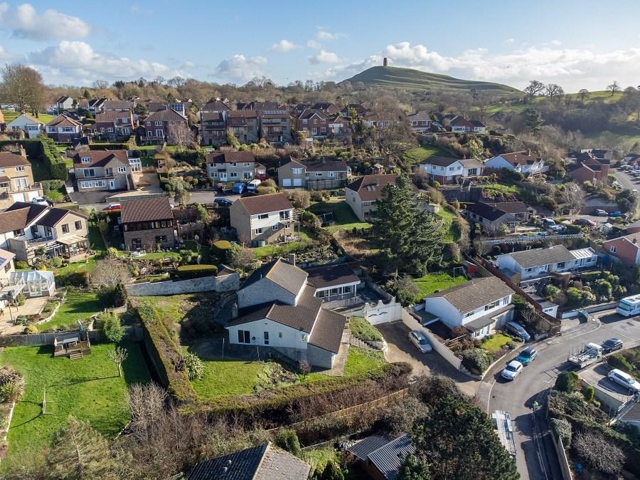 Rowley Road, Glastonbury, BA6 5 bed detached house £695,000