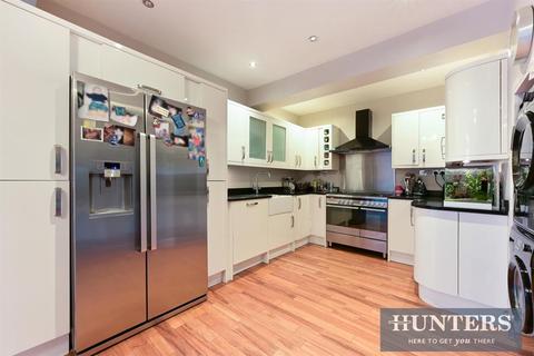 4 The Glade, Epsom, KT17 2HB