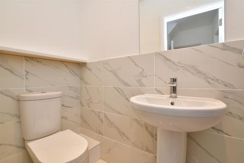 30 Sandcross Lane, Reigate, RH2 8EL