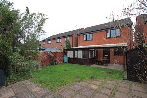 18 Nuffield Close, Worcester, WR2 6JN