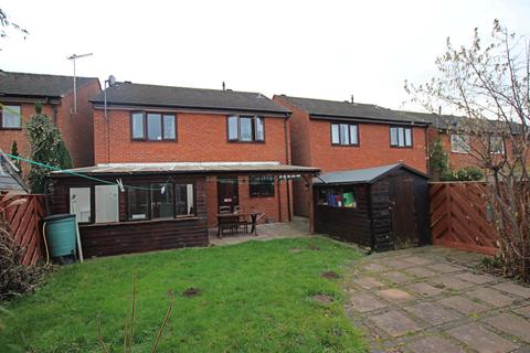 18 Nuffield Close, Worcester, WR2 6JN
