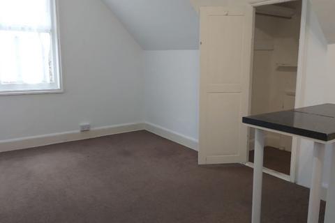 1 bedroom in a house share to rent, Beech House Road