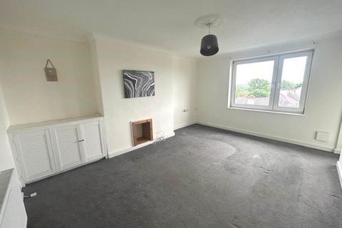 2 bedroom flat to rent, Balerno Drive, Mosspark