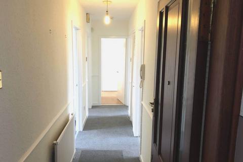 2 bedroom flat to rent, Balerno Drive, Mosspark