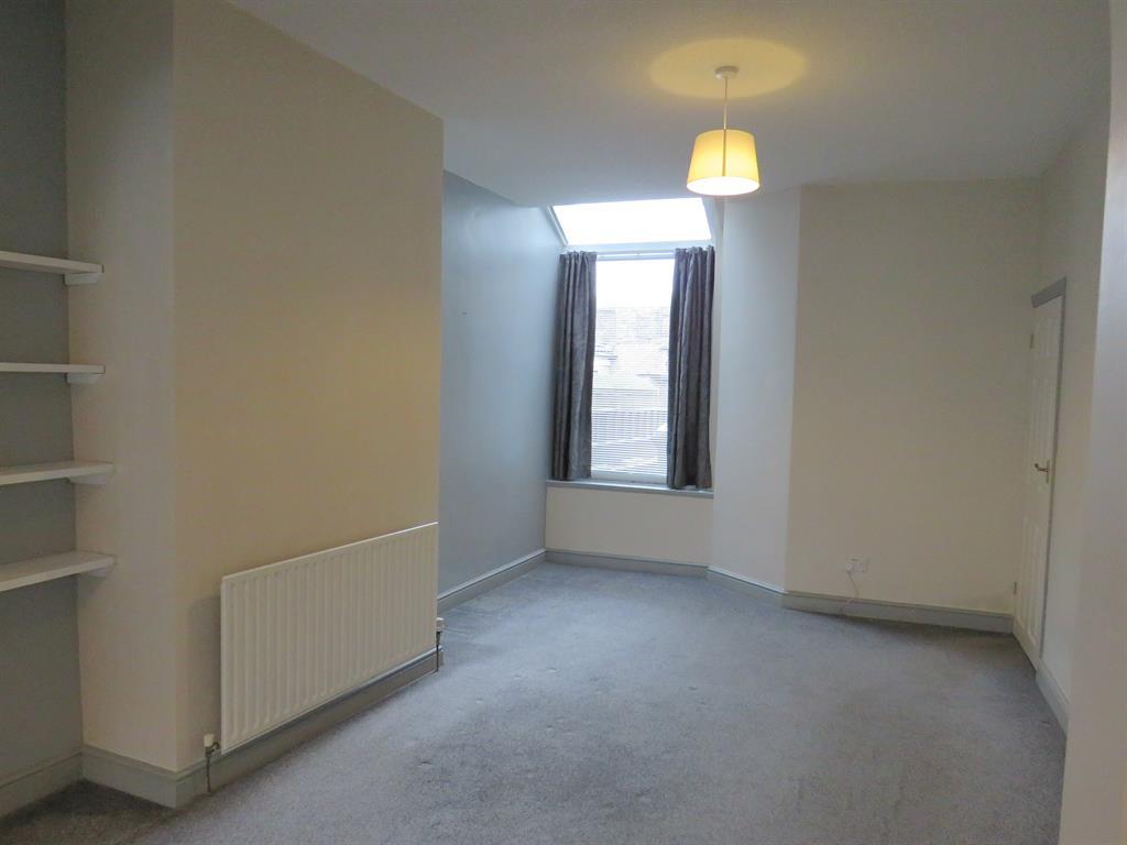 Gray Street, Workington, CA14 2NH 3 bed terraced house £600 pcm (£138 pw)