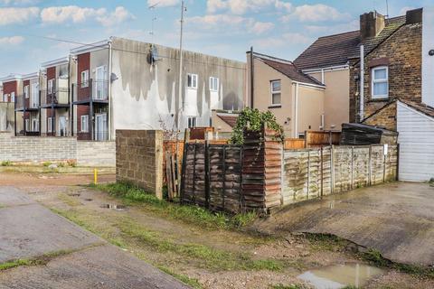139 Bill Street Road, Strood, Rochester, ME2 4RA