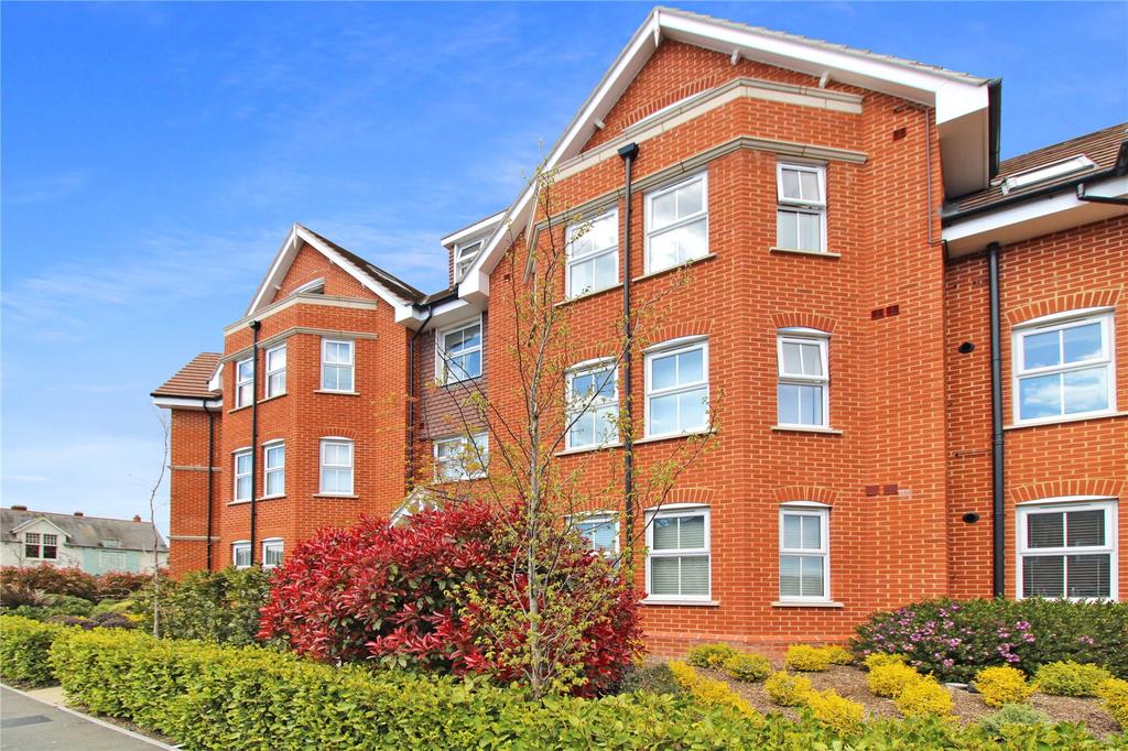 Bournemouth Road, Lower Parkstone, Poole, Dorset, BH14 2 bed apartment