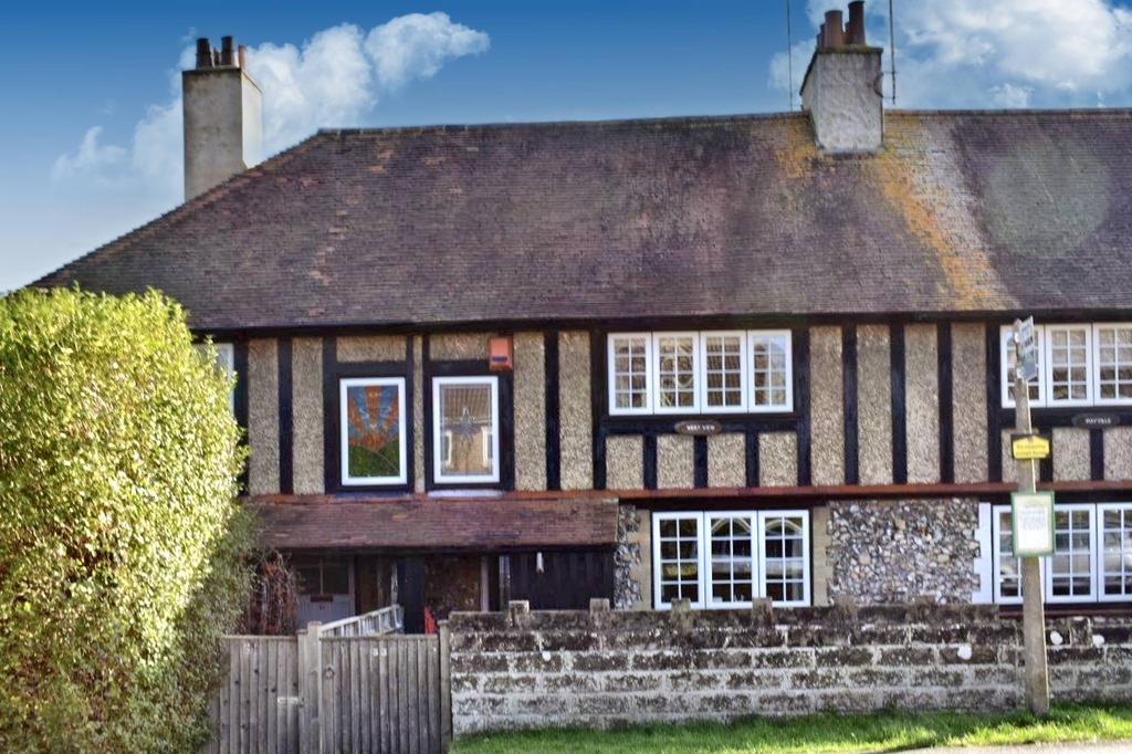 Priory Road, Hungerford RG17 3 bed terraced house £440,000
