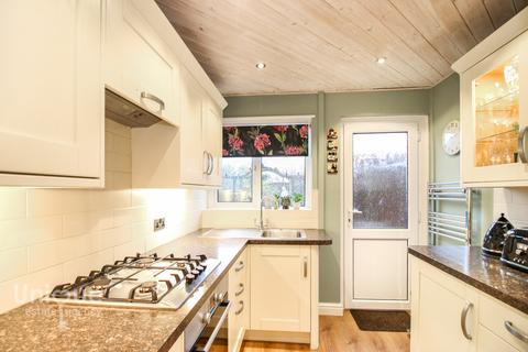 27 Beverley Avenue, Poulton-le-fylde, FY6 8BN