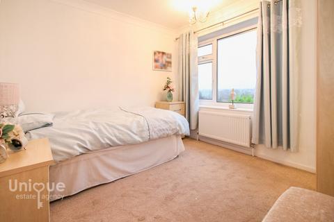 27 Beverley Avenue, Poulton-le-fylde, FY6 8BN