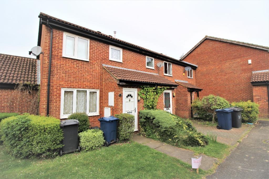 Lansdowne Way, Cressex, High 3 bed terraced house £1,250