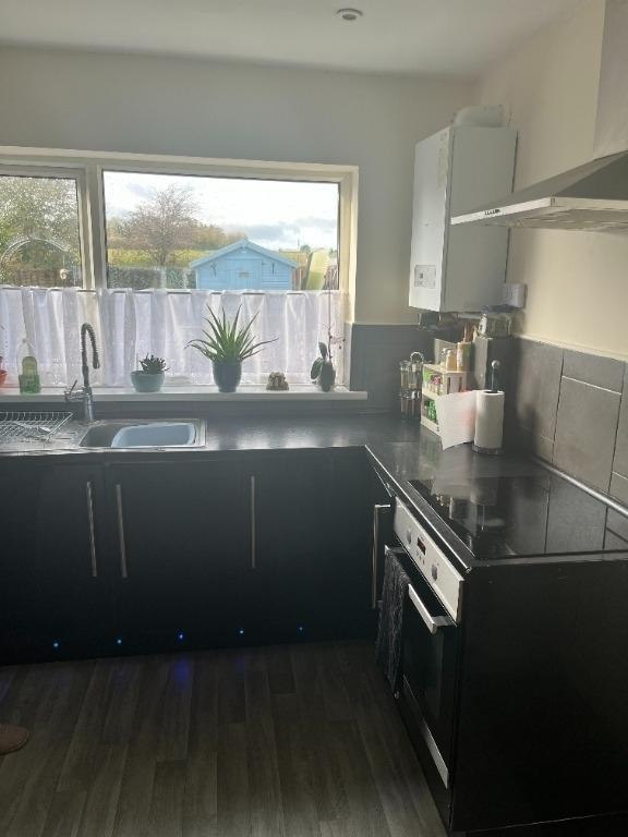 Vine Close, Ramsgate, CT11 2 bed bungalow £1,200 pcm (£277 pw)