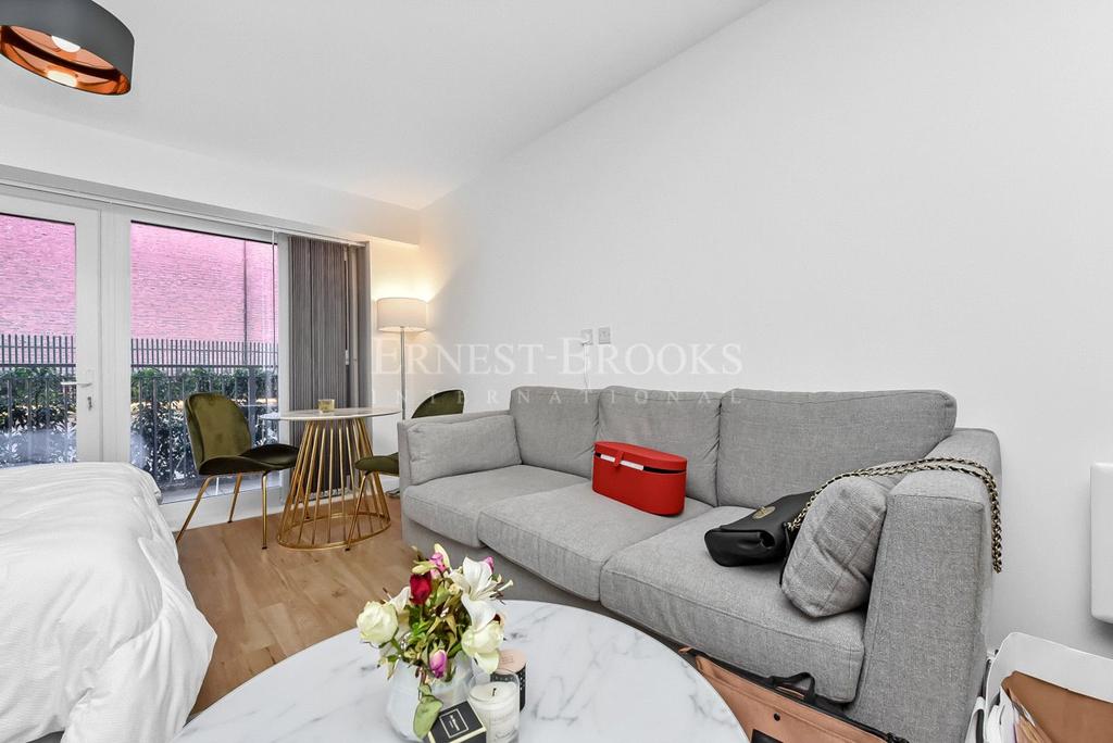 Fairbank House, Beaufort Park, Colindale, NW9 Studio £1,200 pcm (£277 pw)