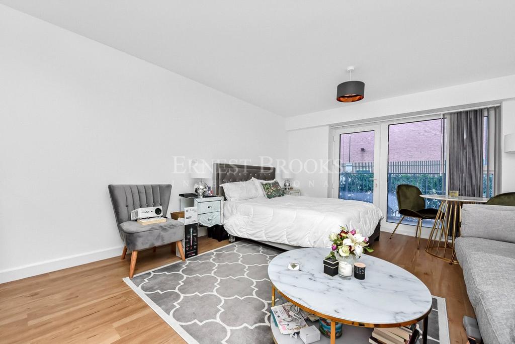 Fairbank House, Beaufort Park, Colindale, NW9 Studio £1,200 pcm (£277 pw)