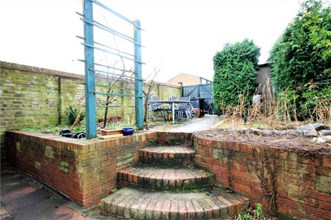 74 Elmside, New Addington, Croydon, CR0 9DU