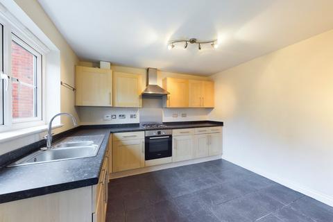 4 bedroom detached house to rent, Holbeach Drive, Kingsway, Quedgeley, Gloucester, GL2