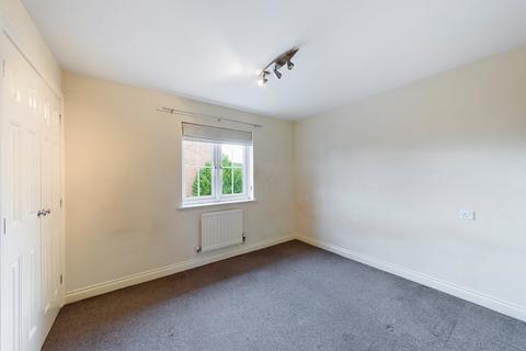 4 bedroom detached house to rent, Holbeach Drive, Kingsway, Quedgeley, Gloucester, GL2