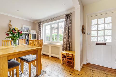 7 Elmside, Guildford, GU2 7SH