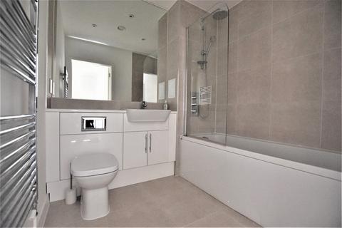1 bedroom flat to rent, Willow Court, Fullwell Avenue, Clayhall IG5 0FA