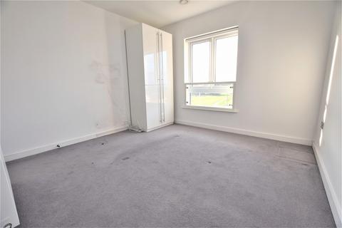 1 bedroom flat to rent, Willow Court, Fullwell Avenue, Clayhall IG5 0FA