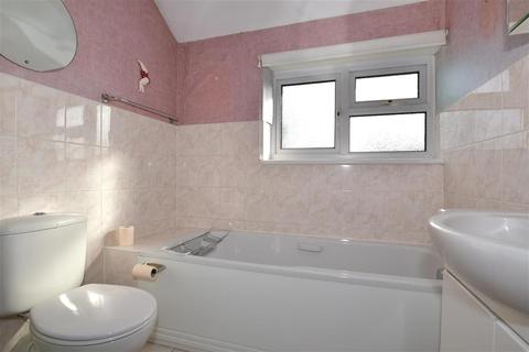 35 Saxon Close, Northfleet, Gravesend, DA11 8HA