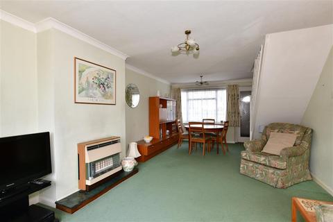 35 Saxon Close, Northfleet, Gravesend, DA11 8HA