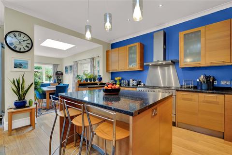 25 Loveday Road, London, W13 9JT