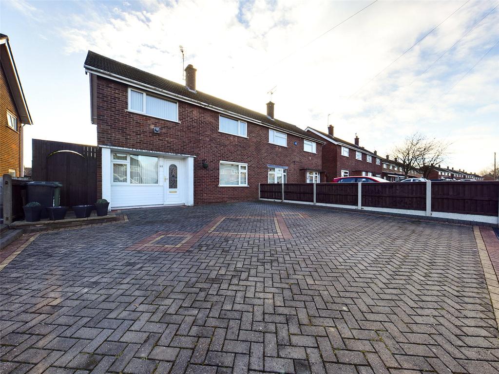 Windermere Drive, Worcester... 3 bed semidetached house £230,000