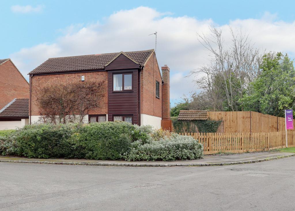 Granes End, Milton Keynes 4 bed detached house £500,000