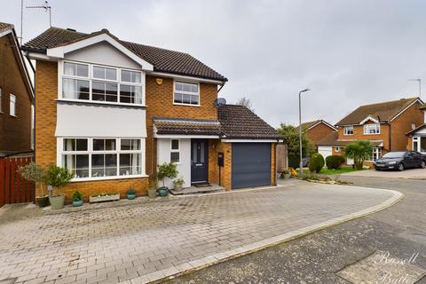 4 bedroom detached house for sale, Sycamore Close, Buckingham