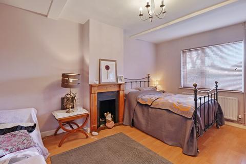 38 Indus Road, London, SE7 7BT