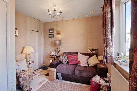 38 Indus Road, London, SE7 7BT