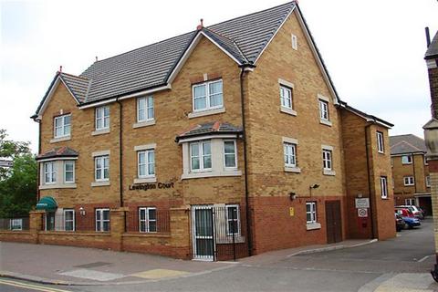 1 bedroom retirement property to rent, 33 Lewington Court, 587-593 Hertford Road EN3