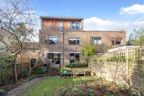 4 bedroom mews for sale - Murray Mews, Camden, London, NW1