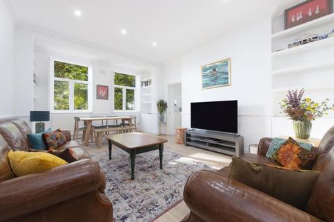 3 bedroom flat to rent, Shepherds Hill, Highgate, London, N6 5AH