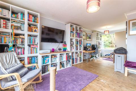 5 Barmouth Crescent, Blackburn, BB1 8PZ