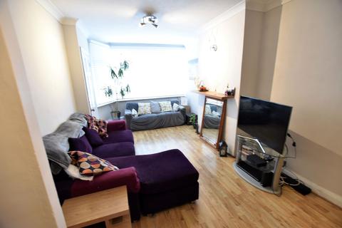 46 Fernside Avenue, Feltham, TW13 7BL