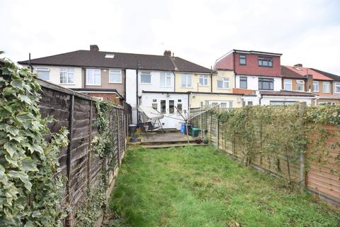 46 Fernside Avenue, Feltham, TW13 7BL