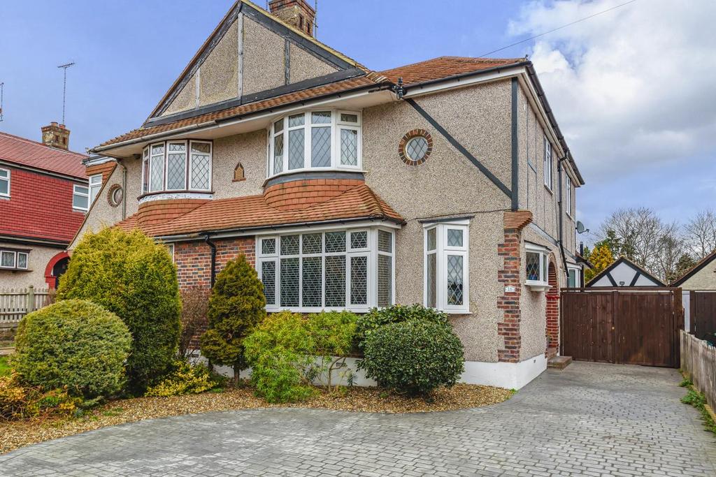 Courtfield Rise, West Wickham 4 bed semidetached house £800,000